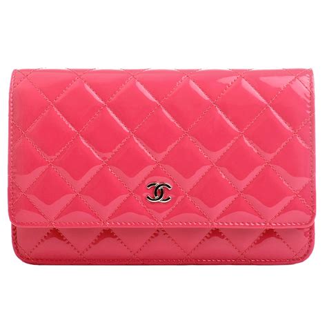 maglione chanel fucsia|CHANEL Caviar Quilted Wallet on Chain WOC Fuchsia.